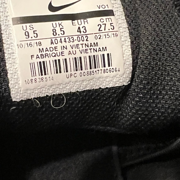 LeBron Witness 3 Nike Air Sneakers - Picture 3 of 12